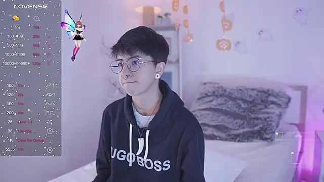 Snapshot of tommy_blue chatting on 30, 10, 2025 tommy blue online show from 30, 10, 2025