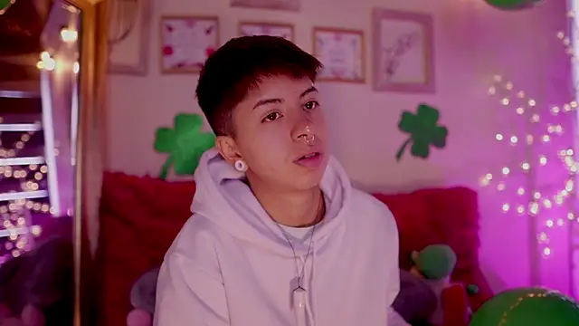 Snapshot of tommy_blue chatting on 18, 3, 2025 tommy blue online show from 18, 3, 2025