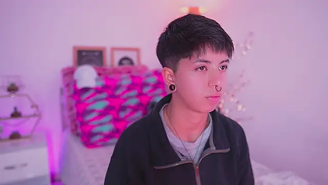 Snapshot of tommy_blue chatting on 24, 9, 2025 tommy blue online show from 24, 9, 2025