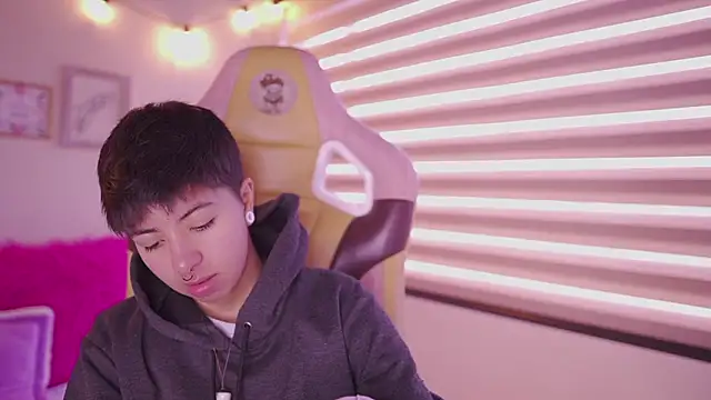 tommy blue online show from 6, 3, 2026