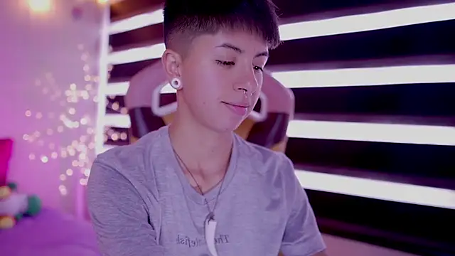 Snapshot of tommy_blue chatting on 14, 3, 2025 tommy blue online show from 14, 3, 2025