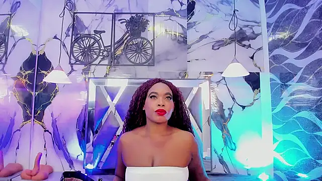 CandyMartinez  online show from 17, 6, 2026