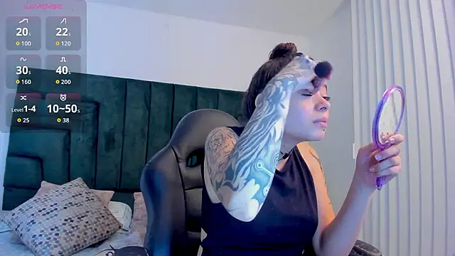 SaskiaGrendel online show from 10, 3, 2026