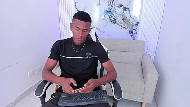 LexiAndDeker online show from 25, 9, 2025