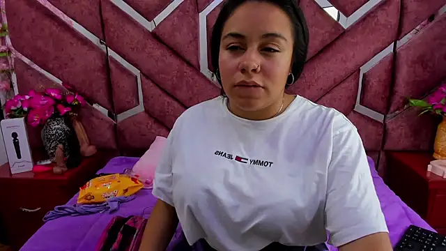  Violeta 18 online show from 28, 11, 2025