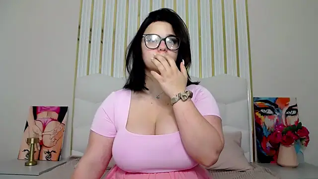 Eliss Shyyo online show from 12, 9, 2025