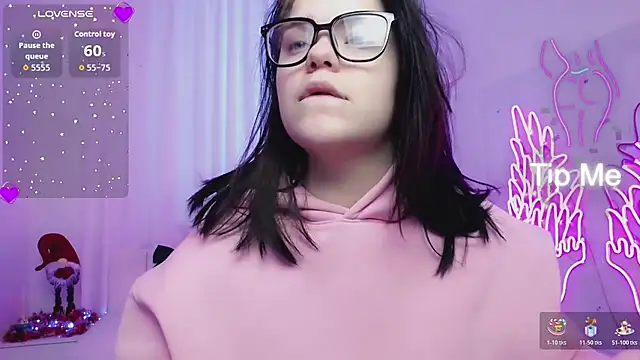 Eliss Shyyo online show from 17, 12, 2025