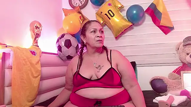 Snapshot of scarlettbooty chatting on 14, 6, 2026 scarlettbooty online show from 14, 6, 2026