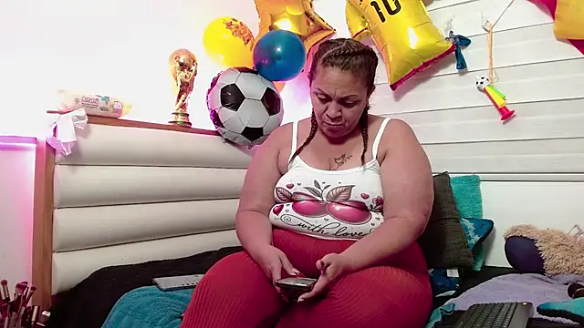 Snapshot of scarlettbooty chatting on 2, 7, 2026 scarlettbooty online show from 2, 7, 2026
