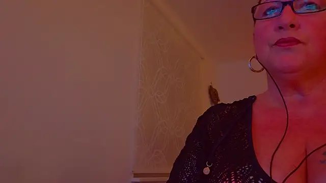 Snapshot of conny99 chatting on 13, 9, 2025 conny99 online show from 13, 9, 2025