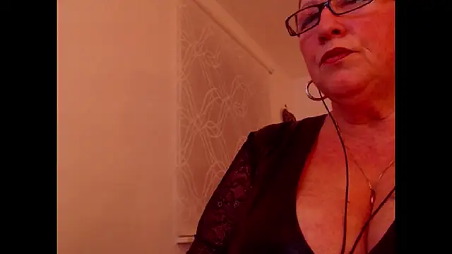 Snapshot of conny99 chatting on 8, 2, 2025 conny99 online show from 8, 2, 2025