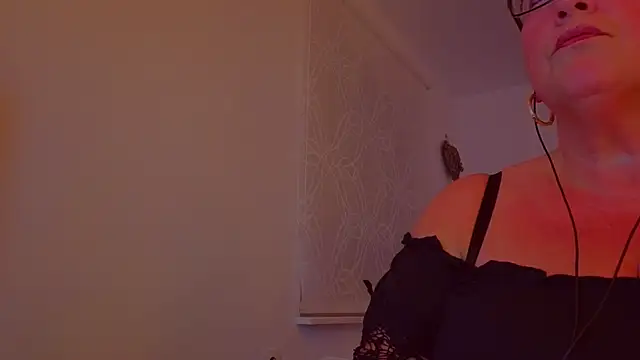 Snapshot of conny99 chatting on 8, 9, 2025 conny99 online show from 8, 9, 2025