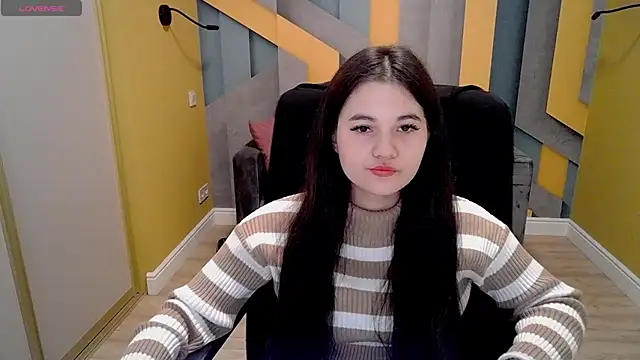 Snapshot of ElinaMils chatting on 10, 3, 2025 ElinaMils online show from 10, 3, 2025