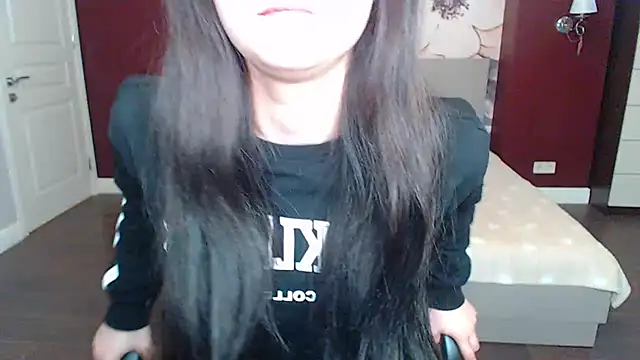 Snapshot of ElinaMils chatting on 12, 3, 2025 ElinaMils online show from 12, 3, 2025