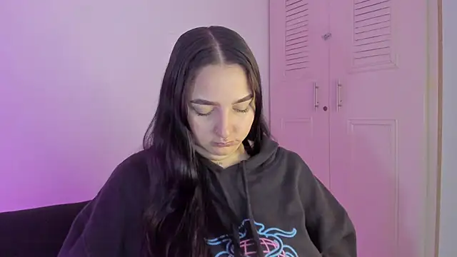 Celestte online show from 5, 10, 2025