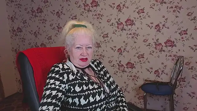 Maya Mayflower online show from 2, 11, 2025