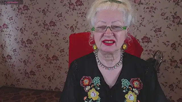 Maya Mayflower online show from 25, 4, 2026