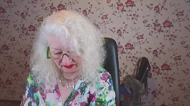 Maya Mayflower online show from 16, 2, 2026