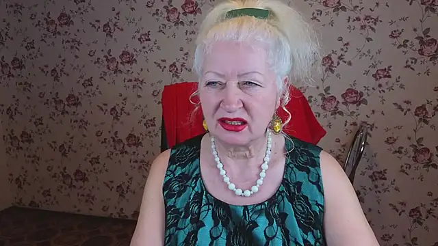 Maya Mayflower online show from 24, 11, 2025