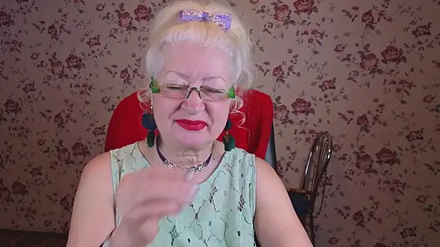 Maya Mayflower online show from 13, 11, 2025