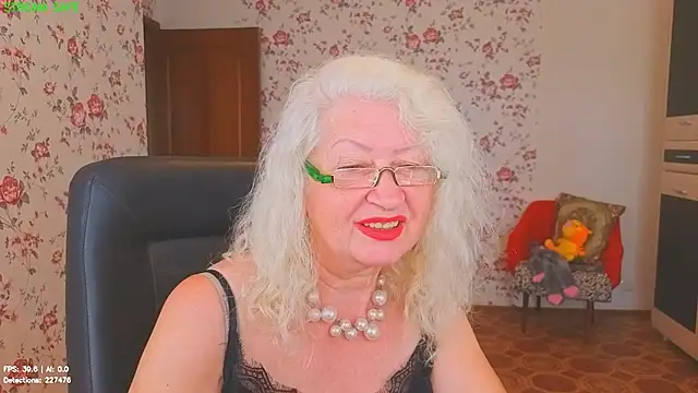 Snapshot of Maya_Mayflower chatting on 25, 6, 2026 Maya Mayflower online show from 25, 6, 2026