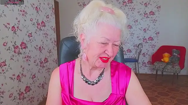 Maya Mayflower online show from 28, 5, 2026