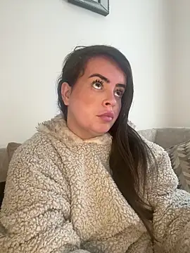 Snapshot of Sophie_23XX chatting on 8, 2, 2026 Sophie 23XX online show from 8, 2, 2026