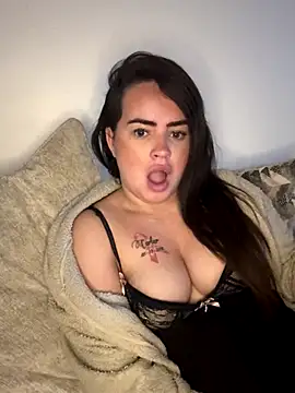 Snapshot of Sophie_23XX chatting on 22, 11, 2025 Sophie 23XX online show from 22, 11, 2025