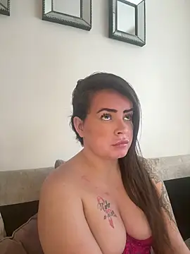 Snapshot of Sophie_23XX chatting on 7, 2, 2026 Sophie 23XX online show from 7, 2, 2026