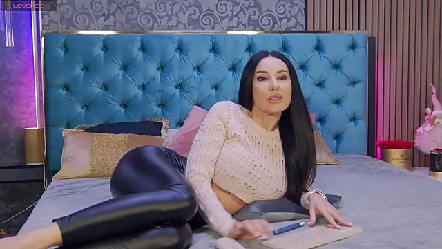 Vanessao1 online show from 9, 10, 2025