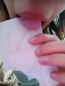 KratosAfroditacs online show from 7, 10, 2025