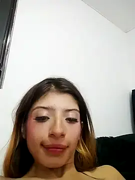 Snapshot of KratosAfroditacs chatting on 15, 2, 2026 KratosAfroditacs online show from 15, 2, 2026