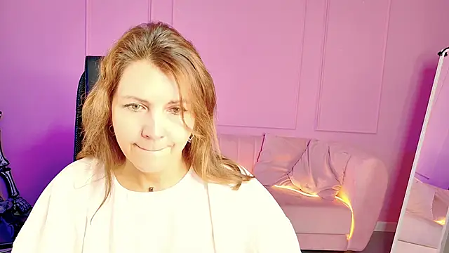 Snapshot of NicoleHitman chatting on 1, 11, 2025 NicoleHitman online show from 1, 11, 2025