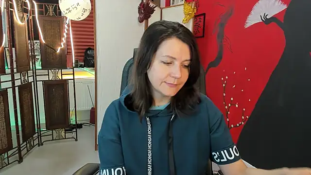 Snapshot of NicoleHitman chatting on 19, 3, 2025 NicoleHitman online show from 19, 3, 2025