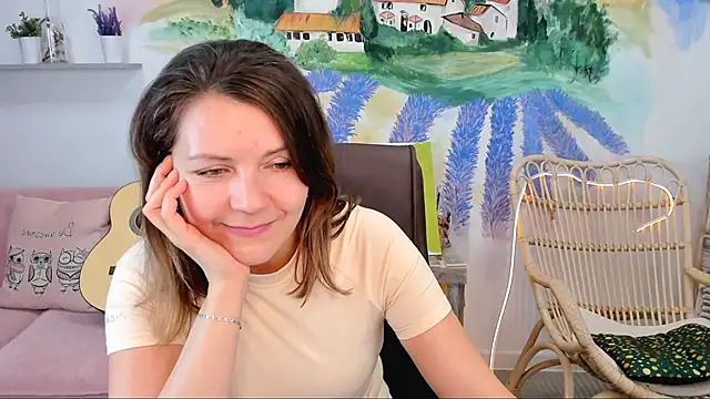 Snapshot of NicoleHitman chatting on 4, 3, 2025 NicoleHitman online show from 4, 3, 2025