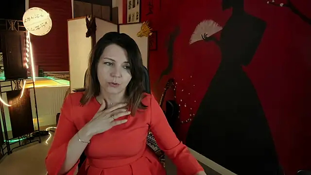 Snapshot of NicoleHitman chatting on 7, 3, 2025 NicoleHitman online show from 7, 3, 2025