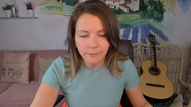 Snapshot of NicoleHitman chatting on 3, 3, 2025 NicoleHitman online show from 3, 3, 2025