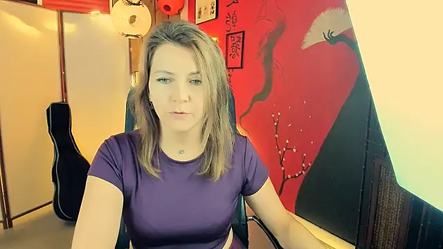 Snapshot of NicoleHitman chatting on 2, 11, 2025 NicoleHitman online show from 2, 11, 2025