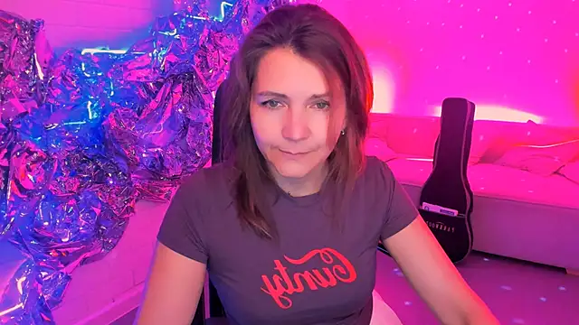 Snapshot of NicoleHitman chatting on 3, 12, 2025 NicoleHitman online show from 3, 12, 2025