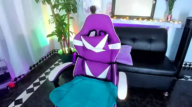 rose honey  online show from 19, 3, 2025