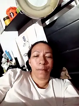 Snapshot of Antonela45 chatting on 27, 9, 2025 Antonela45 online show from 27, 9, 2025