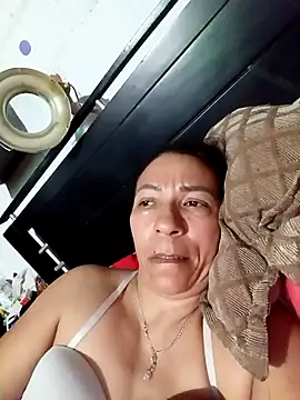 Snapshot of Antonela45 chatting on 3, 10, 2025 Antonela45 online show from 3, 10, 2025