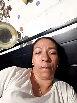 Snapshot of Antonela45 chatting on 16, 9, 2025 Antonela45 online show from 16, 9, 2025