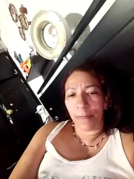 Snapshot of Antonela45 chatting on 31, 10, 2025 Antonela45 online show from 31, 10, 2025