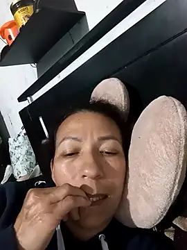 Snapshot of Antonela45 chatting on 6, 3, 2025 Antonela45 online show from 6, 3, 2025