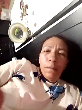 Snapshot of Antonela45 chatting on 6, 10, 2025 Antonela45 online show from 6, 10, 2025