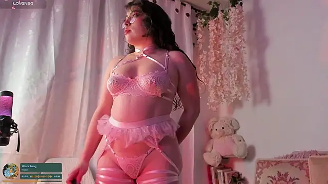 julieta cooper20 online show from 10, 3, 2025