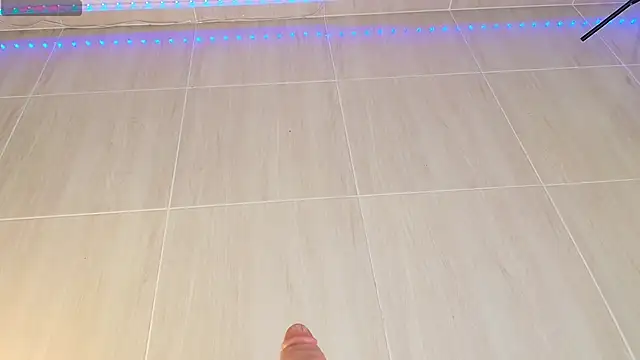 Vivi luv online show from 17, 3, 2025