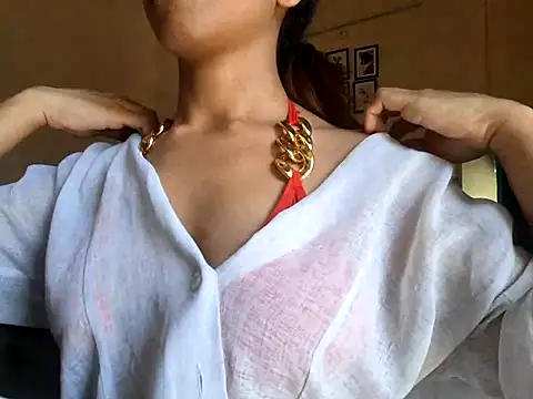 Queen Ayeshaa online show from 12, 3, 2025