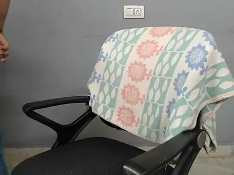 Surjeet Kaur online show from 12, 9, 2025